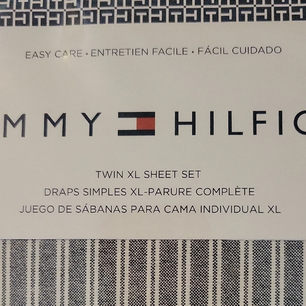 Tommy Hilfiger Twin XL Sheet Set -Gray & White Stripes Sidgwick New Never Opened
